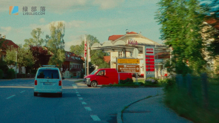 复古电影胶片Kodak Vision3 500T/250D,Fuji Eterna Vivid 160T色彩模拟调色预设+达芬奇PowerGrade节点预设 Tom Bolles – CinePrint35 Film Emulation